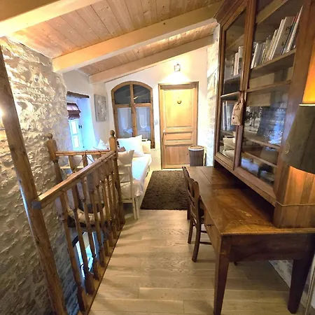 Holiday home Sous Le Passage La Flotte