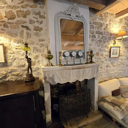 Holiday home Sous Le Passage *